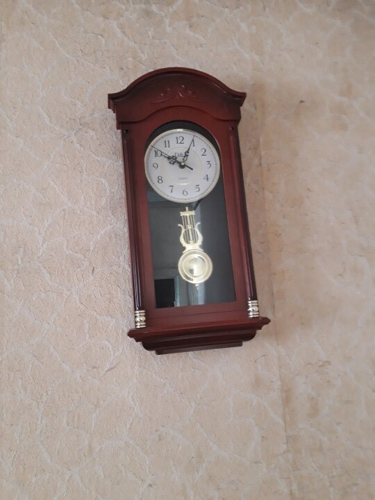 Настінний годинник з маятником, б/в, 1-шт., в робочому стані