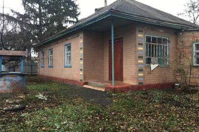 Житловий будинок загальною площею 84.9 кв.м, та земельна ділянка площею 0,3121 ГА, кадастровий номер 7125155100:02:000:0620, за адресою: Черкаська обл., Чорнобаївський р-н, смт.Чорнобай, вул.Толстого 20