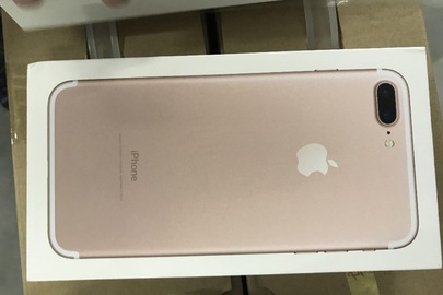 Мобільний телефон iPhone 7 Plus, колір Rose Gold, 256 Gb, Model: А1784, IMEI: 353809086941983, в упаковці виробника з додатковим чохлом з маркуванням на упаковці «Сreative Сase 7» - 1 шт.