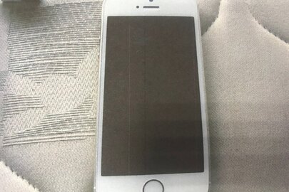 Мобільний телефон IPhone Apple 5s, модель А 1453, IMEI 352001067413726 з ознаками користування