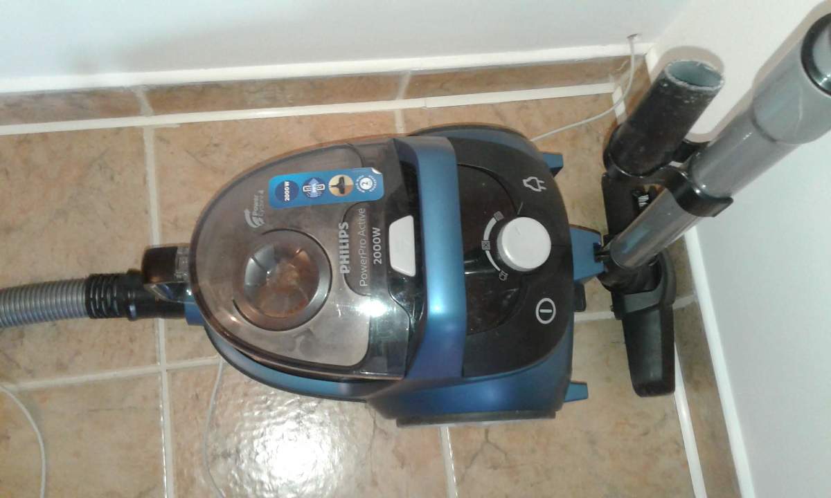 Пилосмок марки Philips Power Pro Active