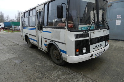 Автобус: ПАЗ 32051 - 110 (пасажирський) 2004 р.в, білого кольору, ДНЗ: ВВ 5663АВ, VIN: Х1М32051140003784