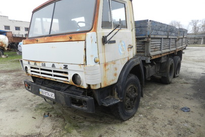 Вантажний автомобіль: КАМАЗ 5320, (бортовий), білого кольору, 1992 р.в., ДНЗ: ВВ8176АС, VIN: ХТС532000N2028608
