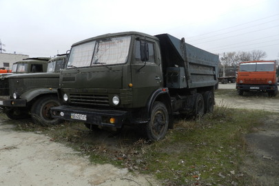 Вантажний автомобіль: КАМАЗ 55111 (самоскид), 1989 р.в., зеленого кольору, ДНЗ: ВВ6227АТ, VIN: ХТС551110К0012938