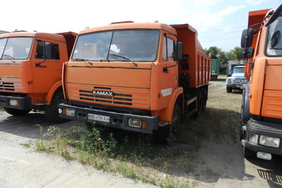 Вантажний автомобіль: КАМАЗ 65115, (самоскид), помаранчевого кольору, державний номер ВВ4739АІ, 2003 р. в., VIN - X1F65115C30001229