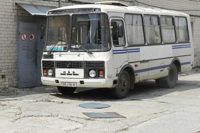 Автобус (пасажирський) ПАЗ 32051 — 110, білого кольору, ДНЗ ВВ6788АК, 2006 р. в., VIN – Х1М32051160002834