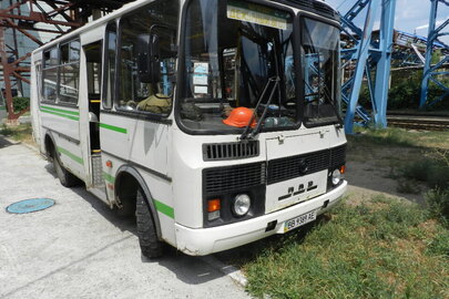  Автобус (пасажирський) ПАЗ 32051 — 110, білого кольору, ДНЗ ВВ9389АЕ, 2004 р. в., VIN – Х1М32051140002625