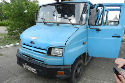 Вантажний автопідйомник спеціальний: АП 15-02, на шасі ЗИЛ 5301, 2005 р.в., синього кольору, ДНЗ: ВВ2596АН, VIN: Y69A1520050M11142