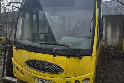 Автобус YOUYI, модель ZGT 6710, номер державної реєстрації: СЕ9769АІ, номер кузова LNY1MSDGX6LD01888, 2006 року випуску, жовтого кольору