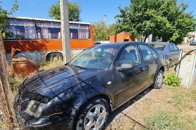 Легковий автомобіль VOLKSWAGEN JETTA, реєстраційний номер TRAJ244, VIN–код 3VWSK69M42M172802, 2002 року виписку