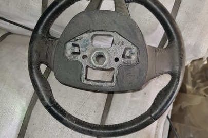 Запасні частини до авто: кермо в асортименті загальною кількістю 2 шт., бувше у використанні