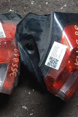 Запасні частини до авто: задній ліхтар в асортименті загальною кількістю 7 шт., бувше у використанні