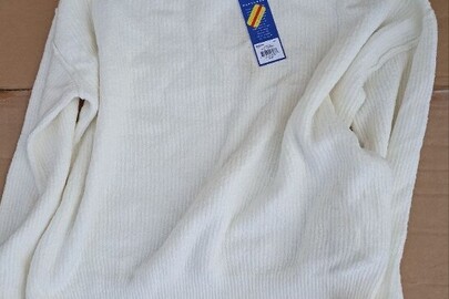 Светри жіночі в асортименті у кількості 177 шт., без ознак використання