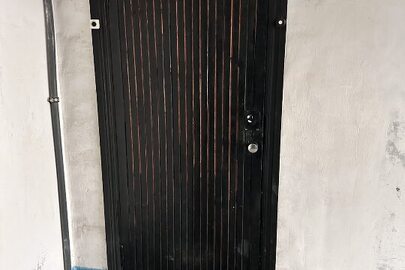 1/3 частина житлової трикімнатної квартири загальною площею 68,9 кв.м., розташована за адресою: м. Дніпро, вулиця Метробудівська, будинок 8, квартира 116