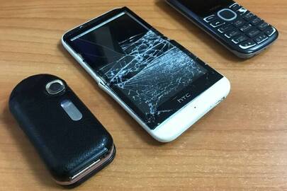 Мобільні телефони "HTC" Desire 601 б/в, "Nomi i188" б/в, "Nokia" 7373 б/в
