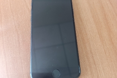 Конфісковане майно за рішенням суду: мобільний телефон марки «Iphone 8» 64 ГБ чорного кольору, б/в