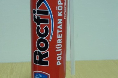 Монтажна поліуретанова піна "Rocfix" у кількості 16 балонів