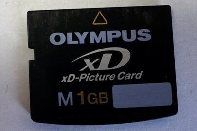 Конфіскація майна за рішенням суду: Флеш-карта OLYMPUS, XD-Picture Card, 1G, б/в