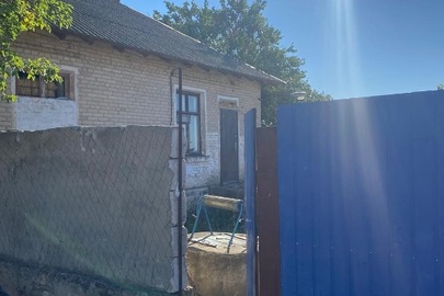 Конфіскація майна за рішенням суду: 1/3 частина житлового будинку, загальною площею 43,9 кв. м., за адресою: Миколаївська область, Баштанський район, с. Івано-Кепине, вул. Залізнична, буд.2 (змінено на №7) 
