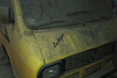 Легковий автомобіль РАФ 22031, жовтого кольору, 1991 р.в., ДНЗ 43207ЕВ , VIN : XID2203101MO215645