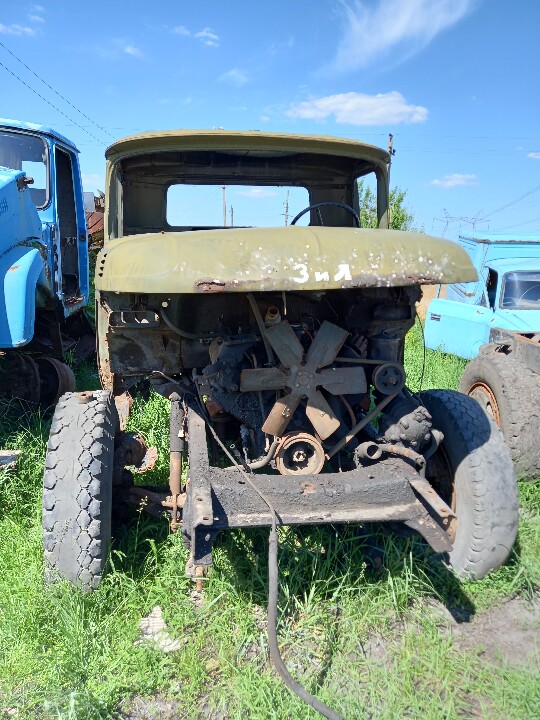 Вантажний автомобіль: ЗИЛ 431412 СПЕЦ. КДМ-130В (піскорозкидувач), зеленого кольору, 1990 р.в., ДНЗ: 27204ЕВ, VIN: L3076933