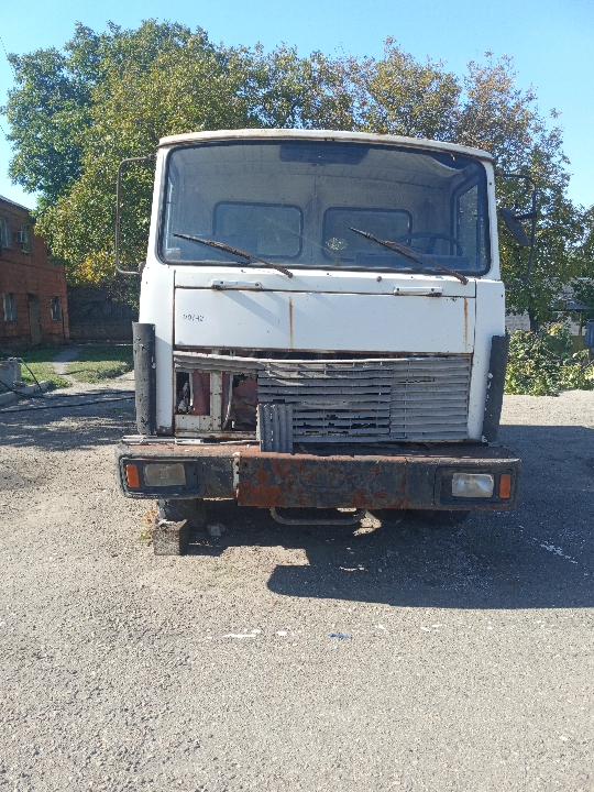 Вантажний автомобіль: МАЗ 5551 (самоскид), бежевого кольору, 1996 р.в., ДНЗ: 04097ЕА, VIN: XTM555100T0054651