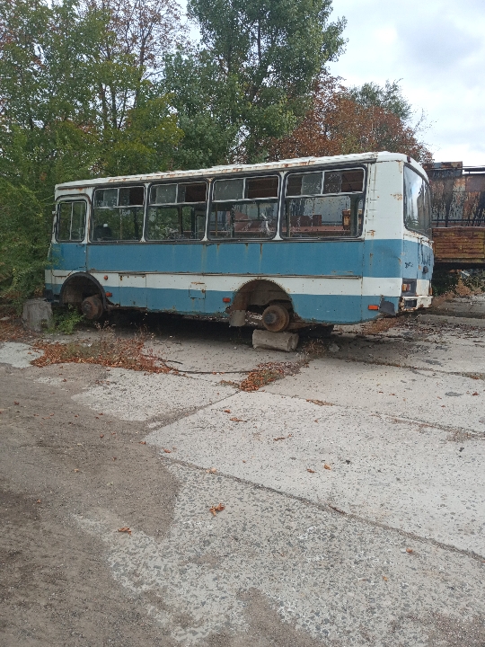 Автобус: ПАЗ 3205, білого кольору, 1997 р.в., ДНЗ: 081-13ЕВ, VIN: XTM320500V0008182
