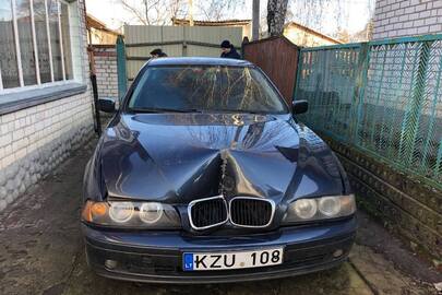 Легковий автомобіль марки BMW 525D, 2002 р.в., синього кольору, ДНЗ KZU108, VIN: WBADL91020GW64994