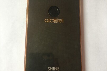 Мобільний телефон "Alcatel" моделі 5080Х  в комплекті з чохлом