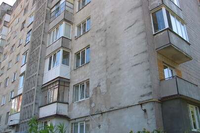  ¼ частки двокімнатної квартири № 48, загальною площею 51,8 кв.м., яка знаходиться за адресою: м. Луцьк, вул. Арцеулова, б.3.