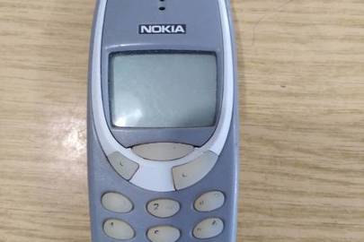 Телефон марки Nokia 3330