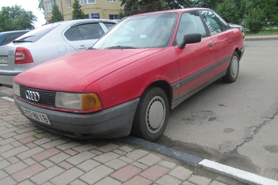 Автомобіль марки Audi 80 B3 (Тип 89), 1987 р.в., ДНЗ: 15788ІВ (номер кузова: WAUZZZ89ZHA364584)
