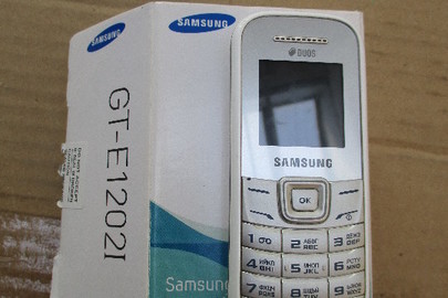 Мобільний телефон Samsung DUOS, модель GT-E1202