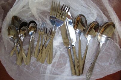 Столові прибори (18 шт.)