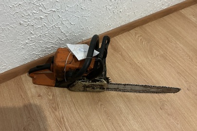 Бензопила марки "STIHL", помаранчевого кольору, 1 шт., б/в