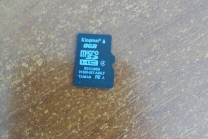 Накопичувач пам’яті ємністю 8GB