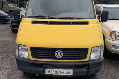 Вантажний автомобіль: VOLKSWAGEN LT35, жовтого кольору, 2001 р.в., ДНЗ: АН8864ВК, VIN: WV1ZZZ2DZ1H018655