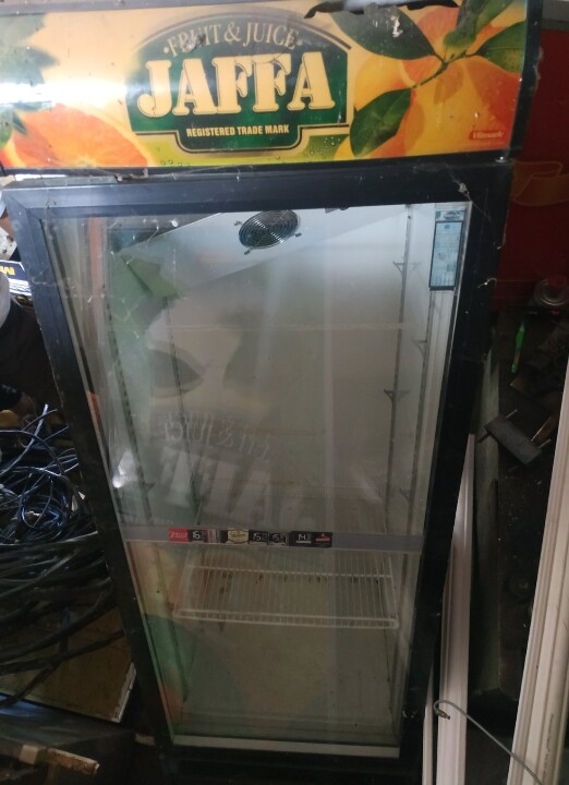 Холодильник для охолодження напоїв