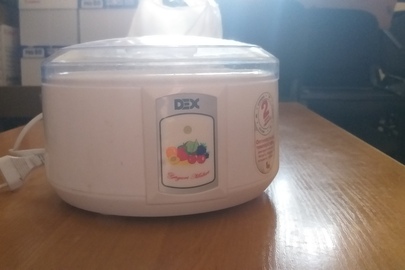 Йогуртниця марки DEX, білого кольору