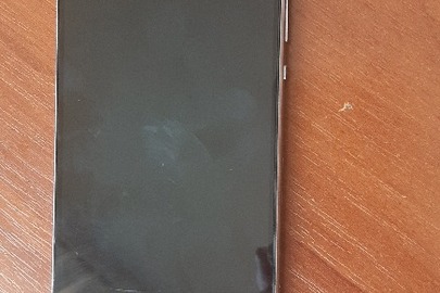 Мобільний телефон марки "HUAWEI" модель GRA-L09 в корпусі сріблястого кольору IMEI:869370024613025, б/в