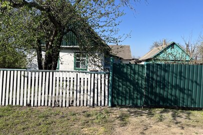 Житловий будинок, загальною площею (кв.м): 65.3, та земельна ділянка кадастровий номер: 1825681602:13:002:0002 площею (га): 0.25 га., за адресою: Житомирська обл., Житомирський (Черняхівський) рн., с. Ганнопіль, вул. Корольова, буд. 64 