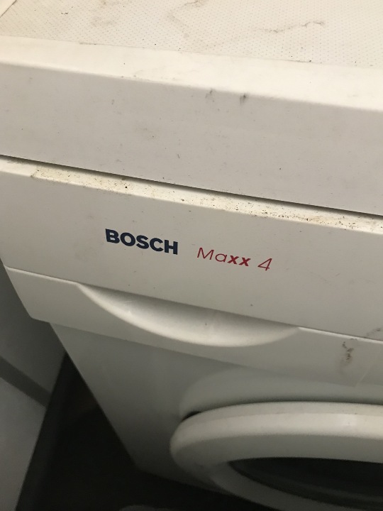 Пральна машина торгової марки «Bosсh Maxx 4», бувша у використанні