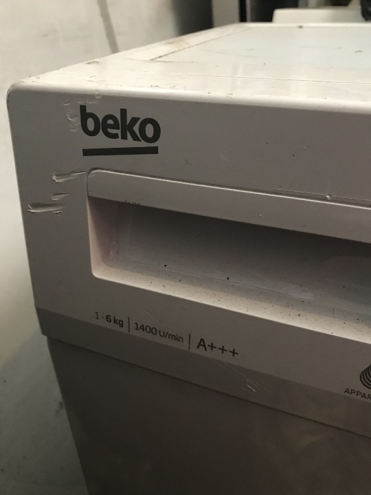 Пральна машина торгової марки «Beko», бувша у використанні