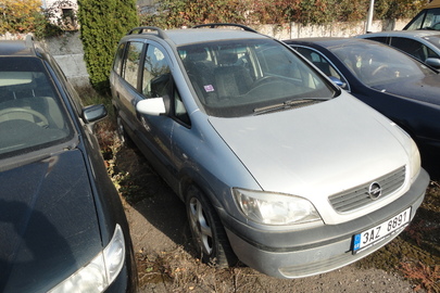 Легковий автомобіль марки "OPEL" модель "ZAFIRA", номерний знак Чехії 3АZ8891, номер кузова WОLОTGF75X2294825,1999 року випуску, тип двигуна - бензин, об’єм двигуна-1598 см.куб., колір сірий