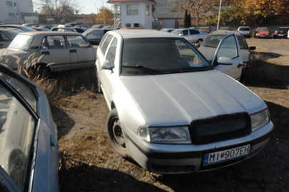 Легковий автомобіль марки «SKODA», моделі «OCTAVIA», реєстраційний номерний знак Словаччини MI907EH, VIN-код: TMBGG41U0Y8299098, 2000 року виготовлення, тип двигуна - дизель, колір сірий