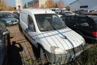 Вантажний автомобіль марки «OPEL», моделі «COMBO», ідентифікаційний номер кузова W0L0XCF2553050788, державний реєстраційний номерний знак Угорщини LNT054, об'єм двигуна-1248см.куб., тип двигуна- дизель, рік виготовлення-2005, колір білий