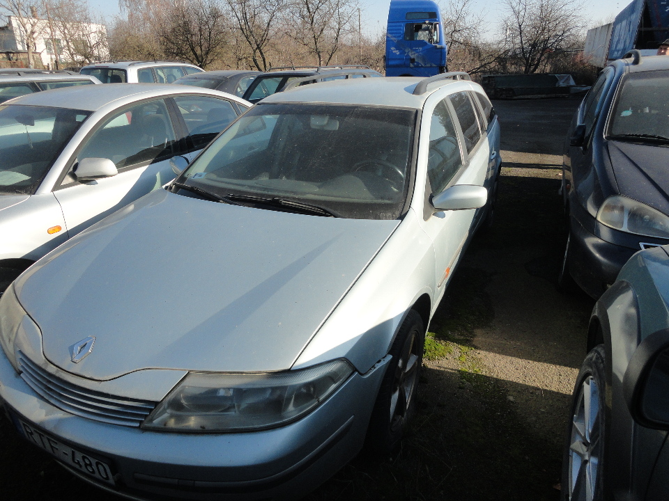 Легковий автомобіль марки «RENAULT LAGUNA», рік випуску 2002, реєстраційний номер Угорщини RTF-480, VIN: VF1KG0N0525528542, тип двигуна бензин, об’єм двигуна 1998см.куб., колір сірий