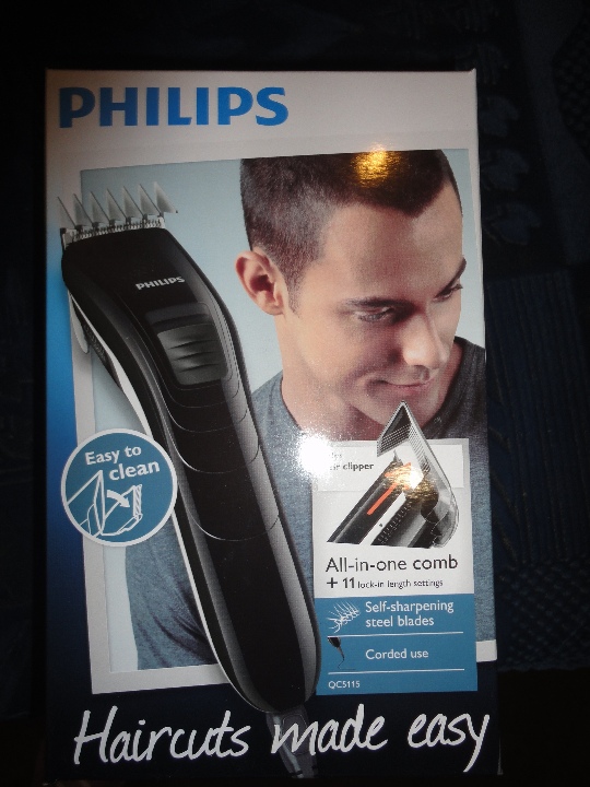Пилосос «Samsung» - 1 шт., фен для волосся «Philips HP8230» - 2 шт., «Philips BHD029» - 4 шт., тостер «Philips» - 1 шт., щипці для волосся «Rowenta» - 1 шт., машинка для підстригання «Rowenta » - 8 шт., «Philips » - 10 шт.