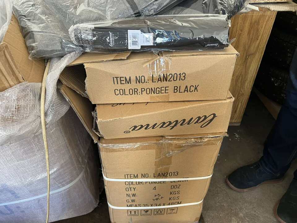 Парасольки, торгівельної марки «LANTANA», іноземного виробництва 72 штук, без ознак використання
