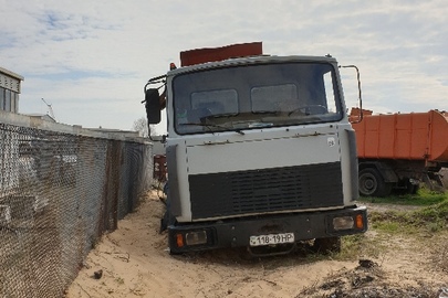 Вантажний автомобіль МАЗ, модель 5337 КО 435 01, державний номер 11819НР, 2003 року випуску, сірого кольору, шасі (кузов, рама) №Y3M53370230001774